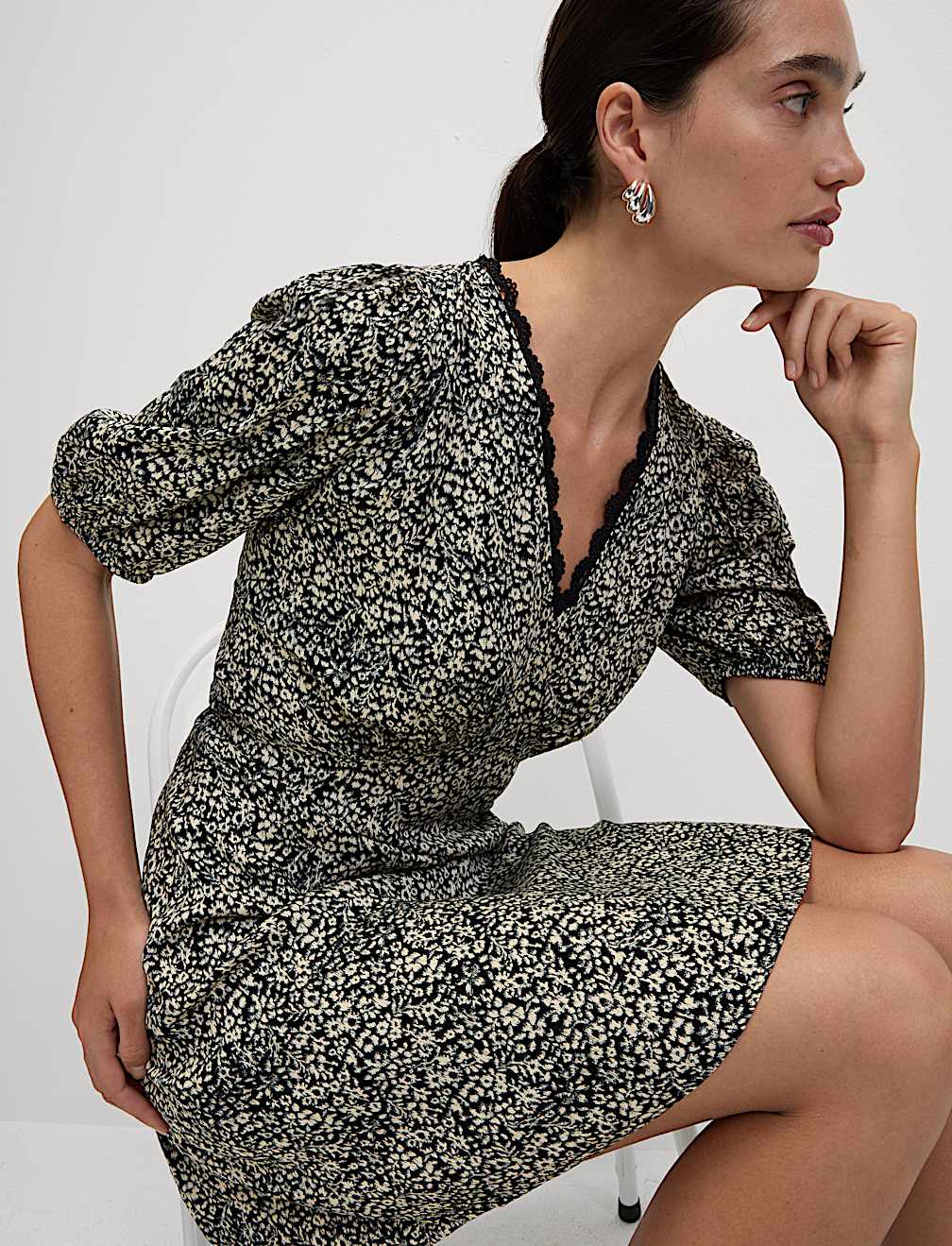 Printed V-Neck Tie Waist Mini Tea Dress