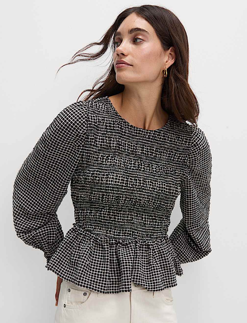 Crew Neck Shirred Checked Blouse