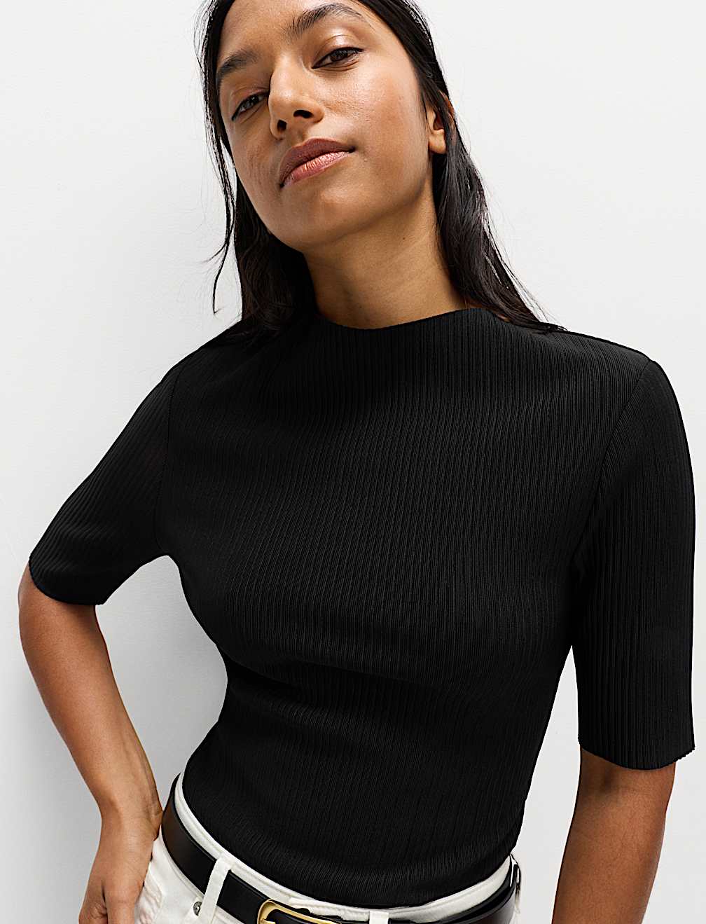 Ribbed Round Neck 3/4 Sleeve Top