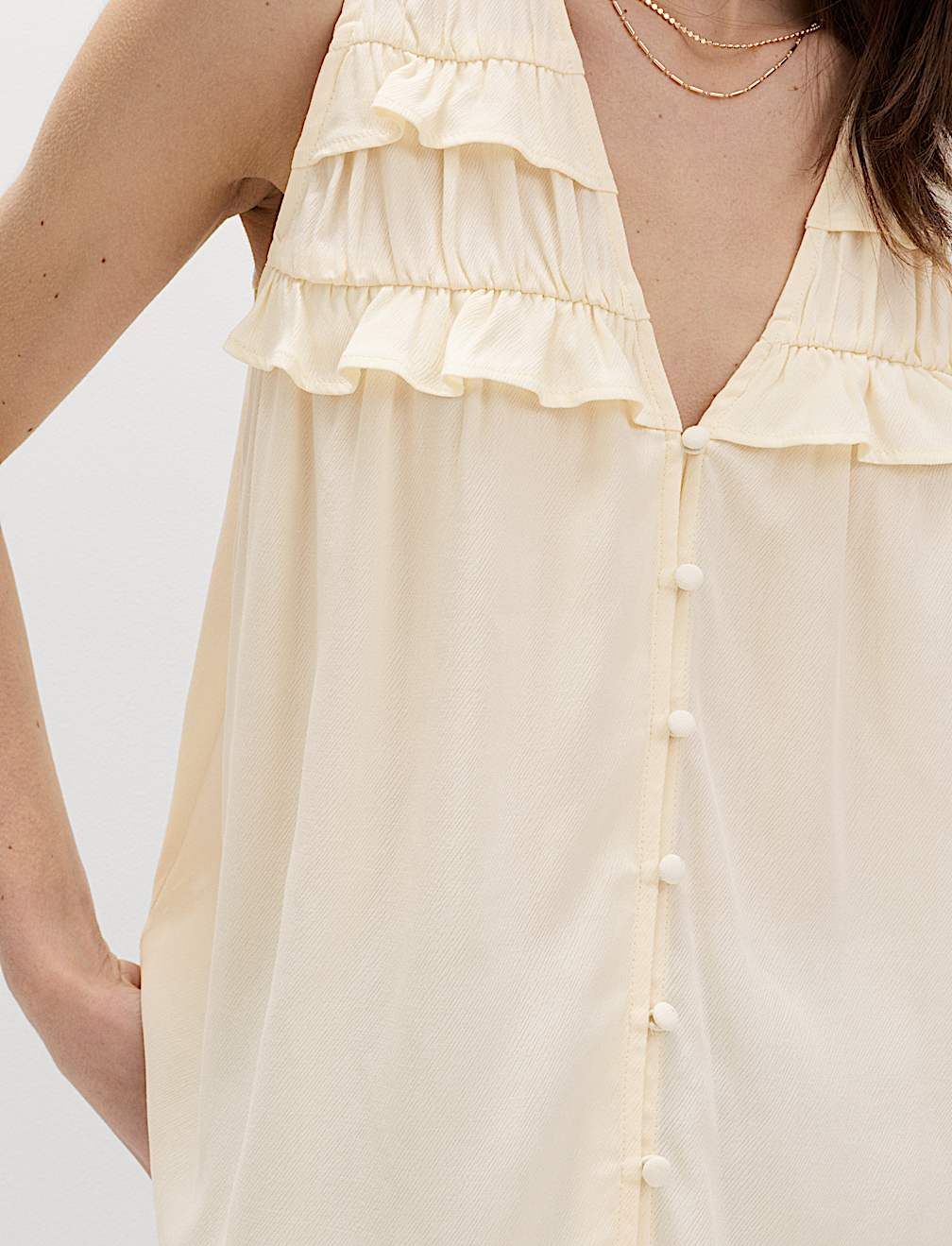 Lyocell Rich V-Neck Frill Detail Top