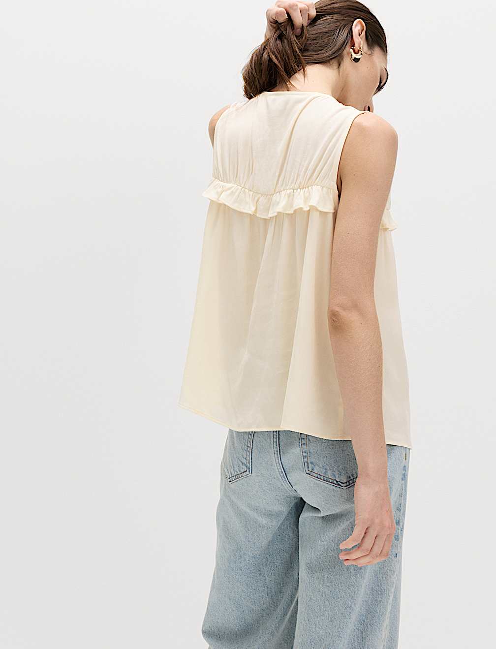 Lyocell Rich V-Neck Frill Detail Top