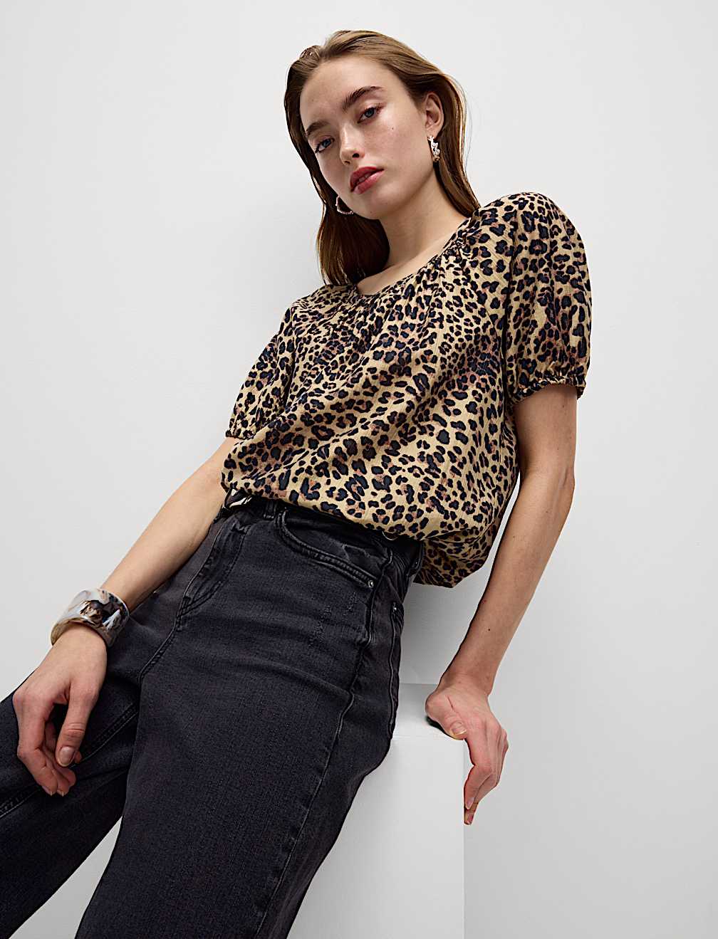 Lyocell Rich Printed Crew Neck Blouse