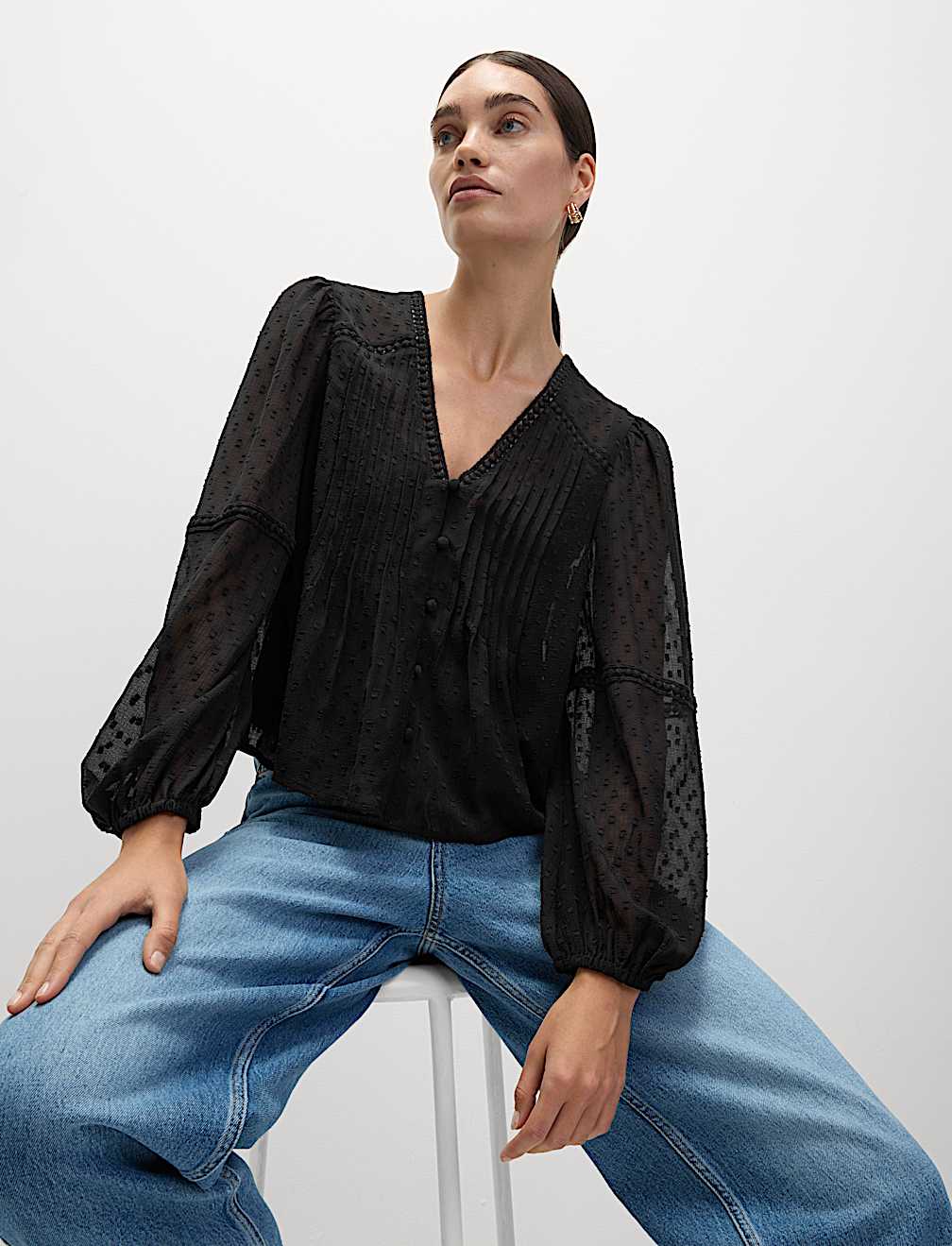 Dobby Textured V-Neck Long Sleeve Blouse