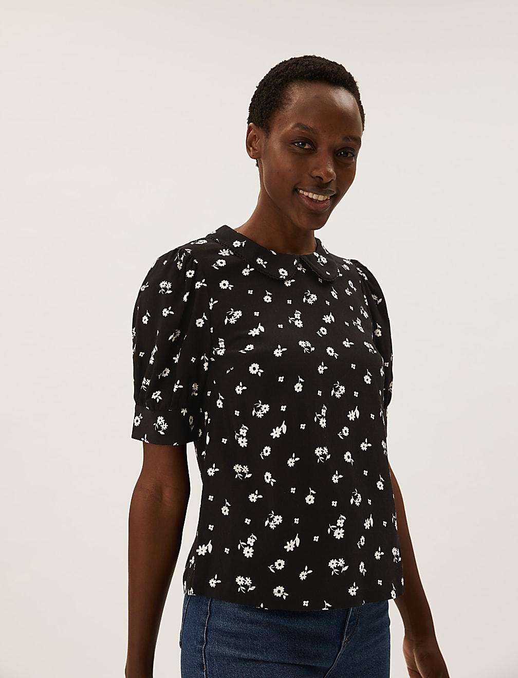 Floral Peter Pan Collar Short Sleeve Top