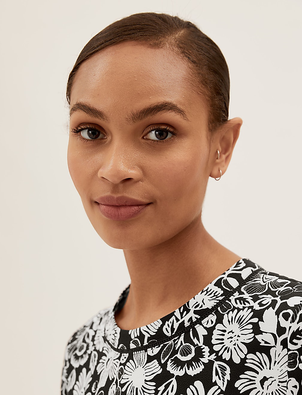 Floral Round Neck Short Sleeve Top