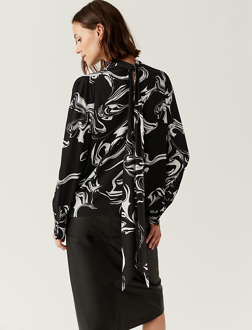 Printed Tie Neck Long Sleeve Blouse