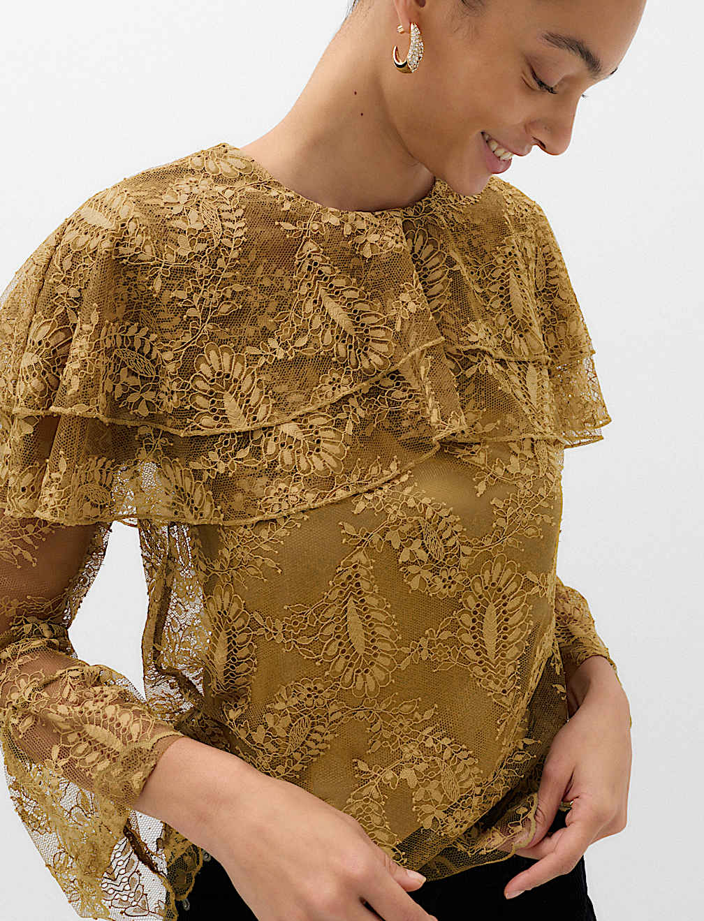 Lace Round Neck Cape Top