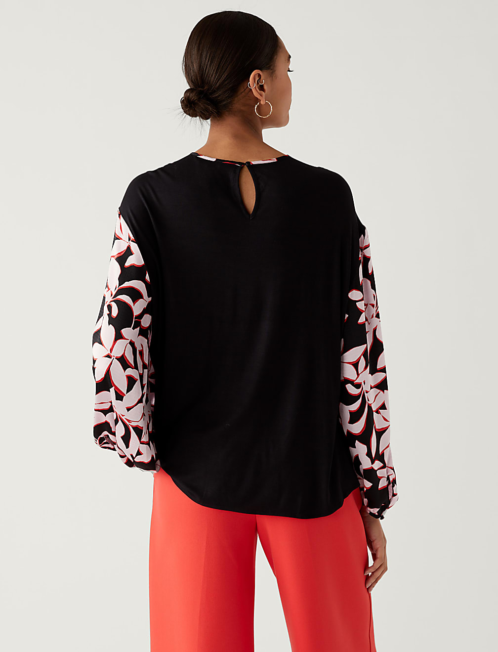 Leaf Print Gathered Neck Blouson Sleeve Top