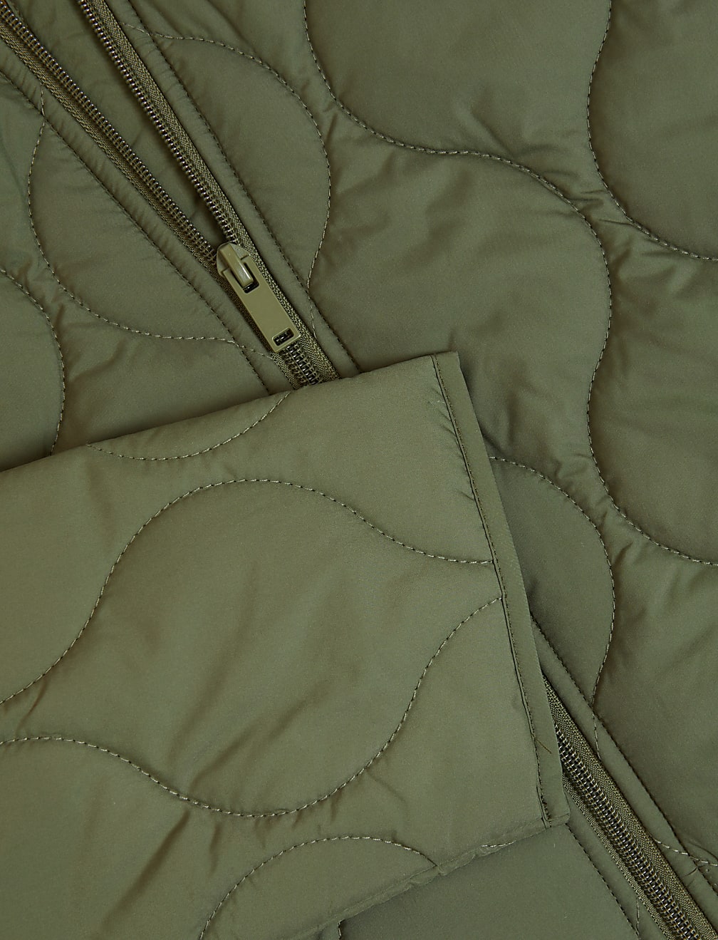 Recycled Thermowarmth™ Lightweight Quilted Jacket