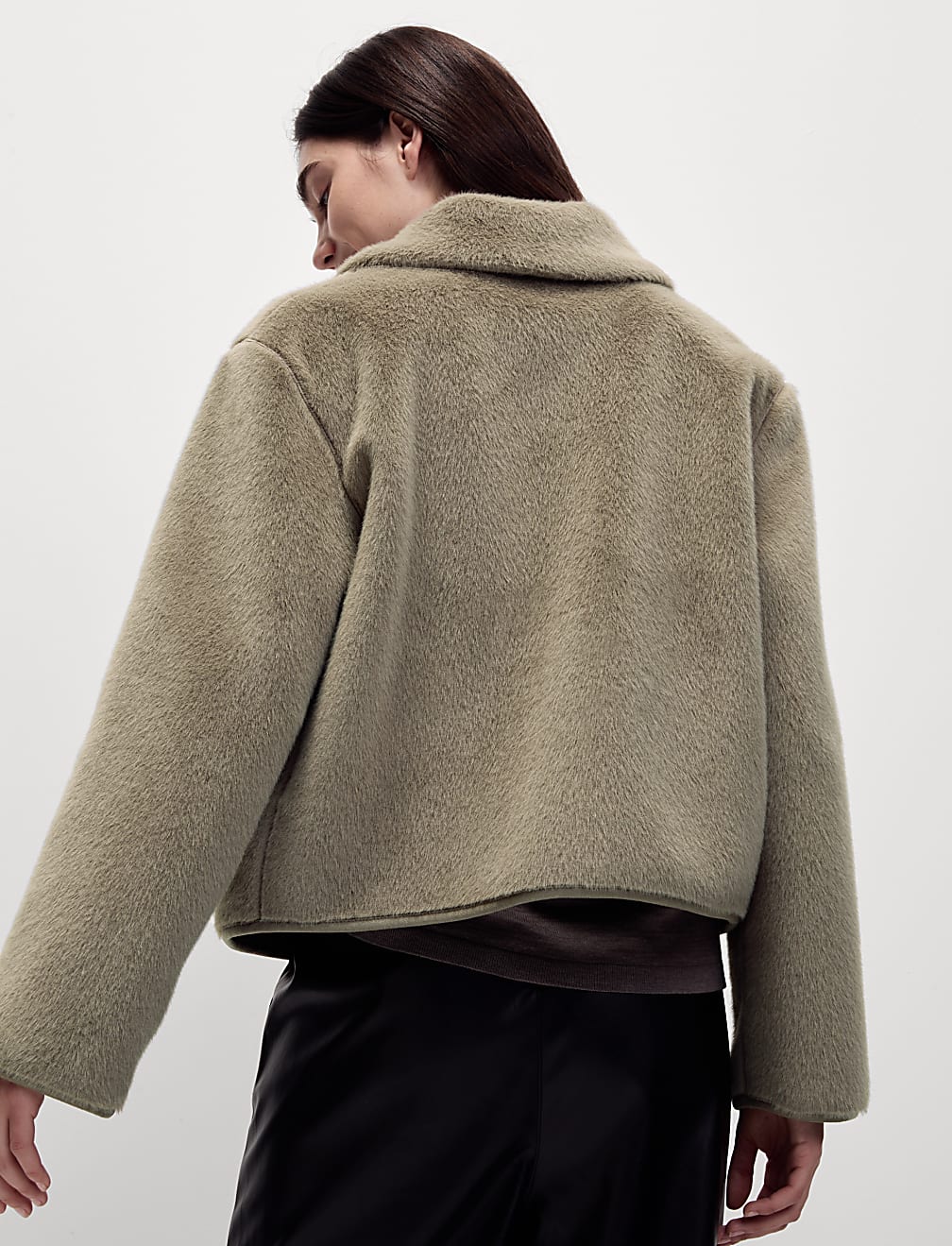Faux Fur Collared Short Jacket