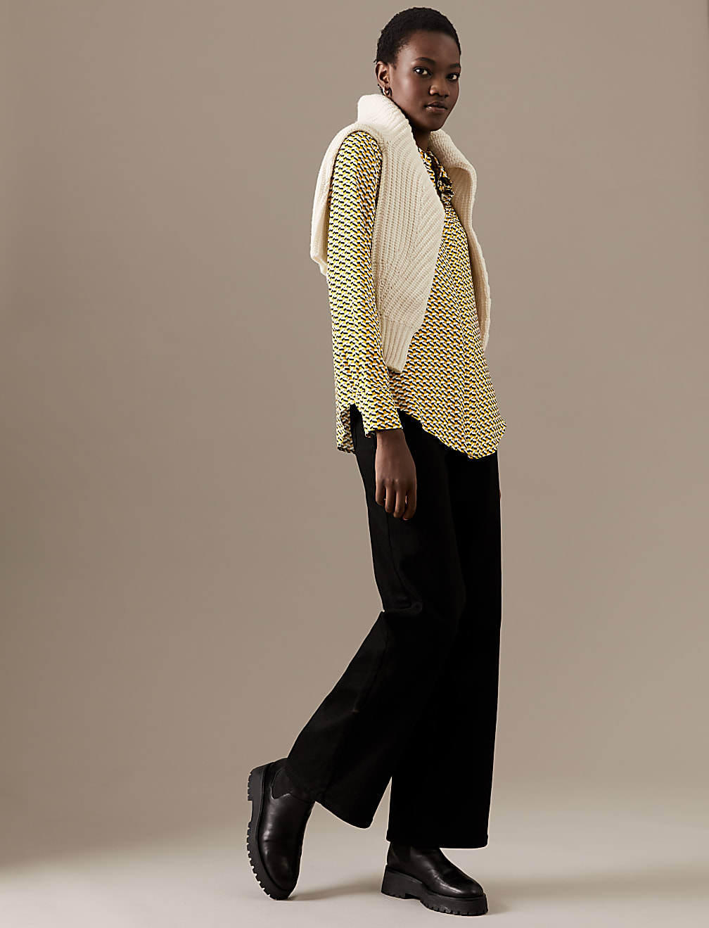 Chain Print Collared Long Sleeve Shirt