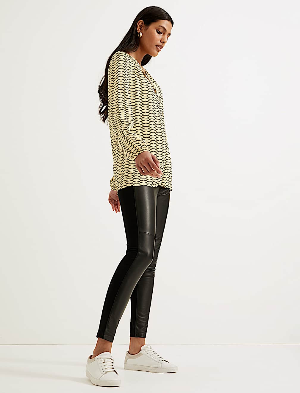 Geometric Draped V-Neck Long Sleeve Blouse
