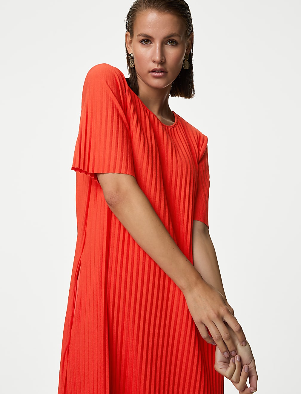 Plisse Round Neck Midi T-Shirt Dress