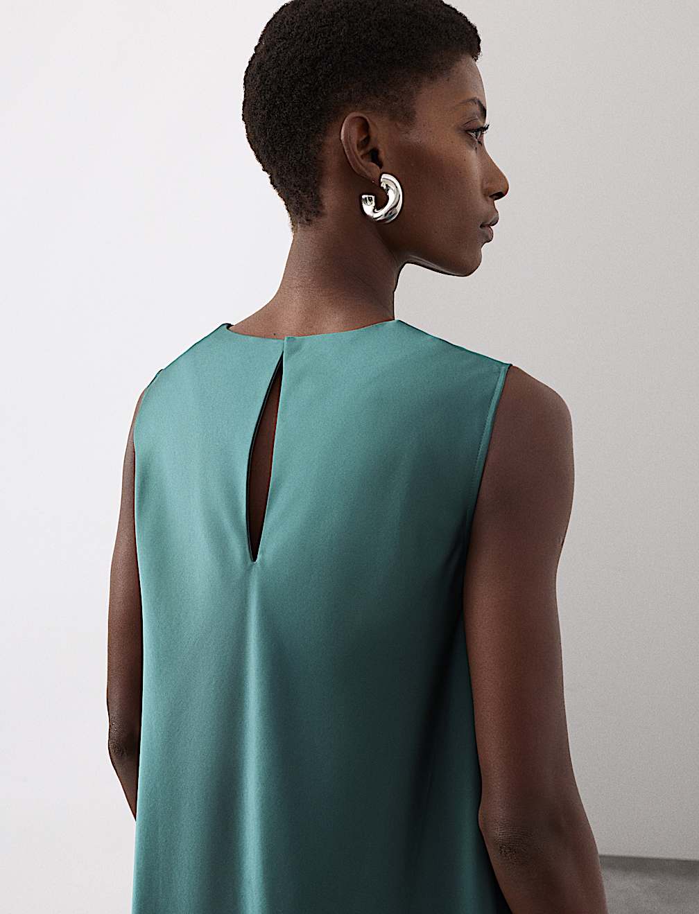 Lyocell Rich Round Neck Midaxi Swing Dress