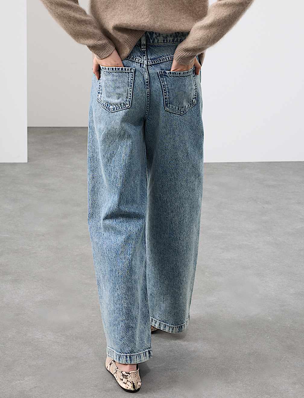 High Waisted Wide Leg Jeans