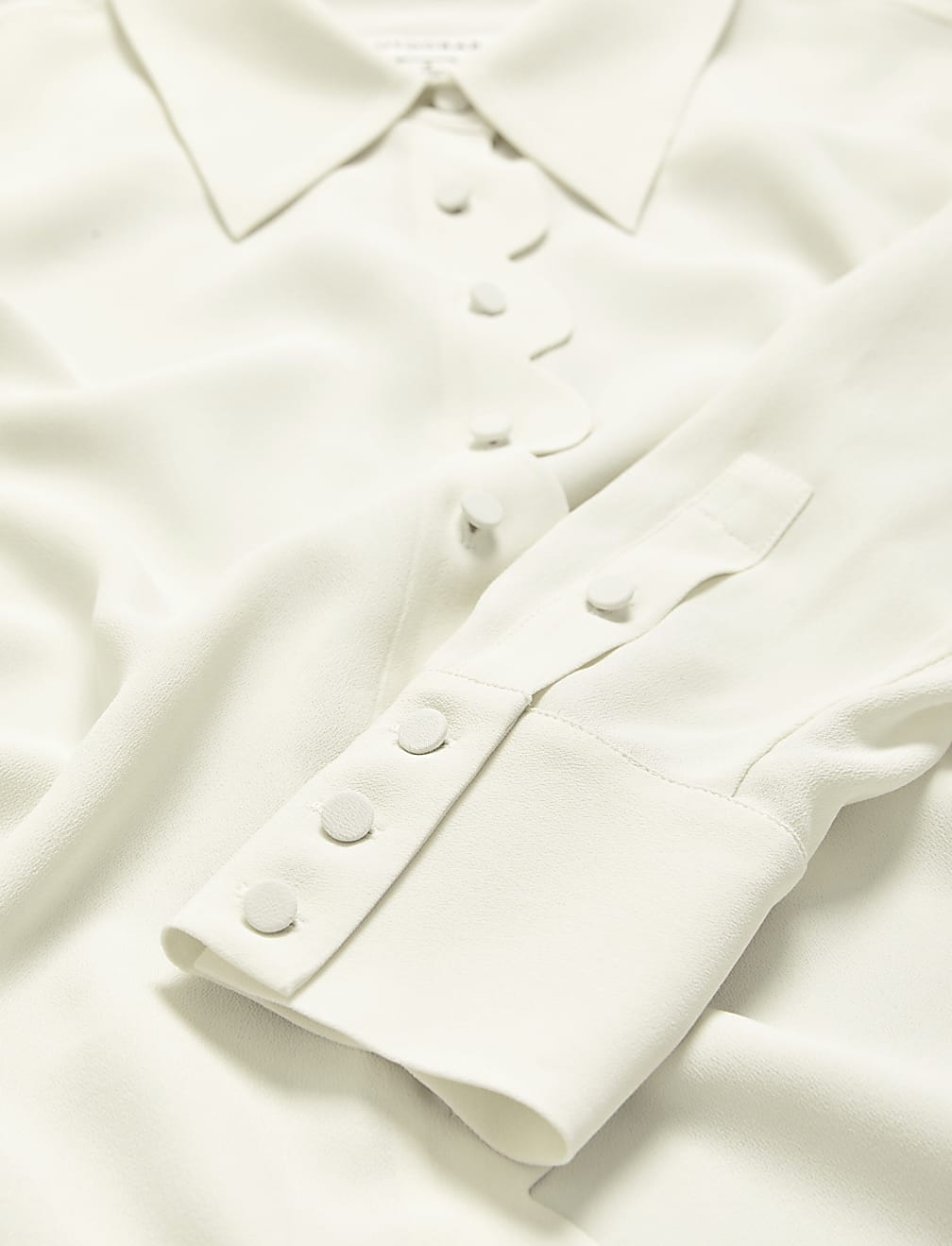 Scallop Edge Long Sleeve Shirt