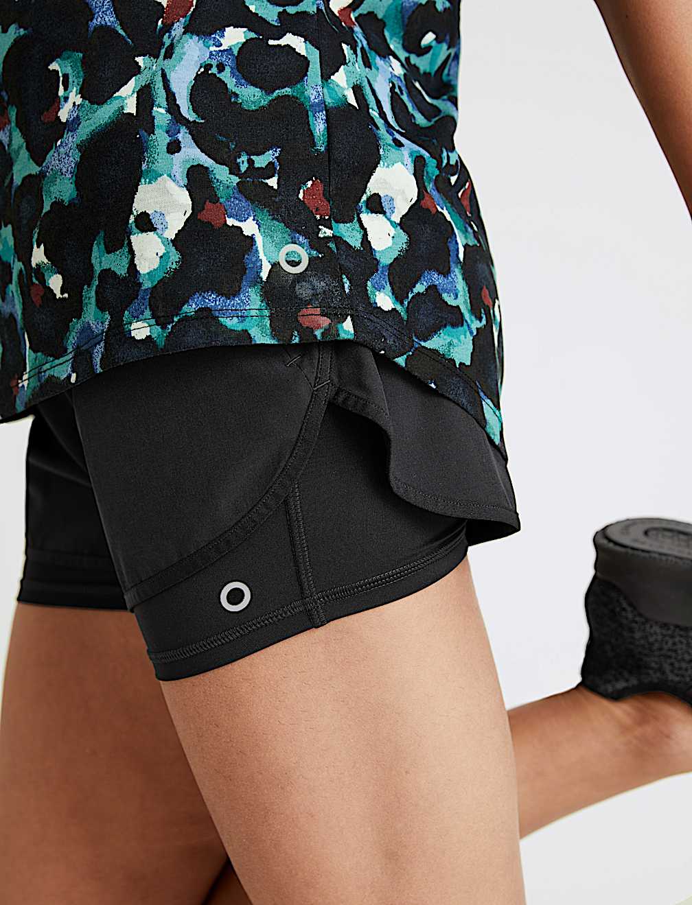 Lightweight Scoop Neck Relaxed T-Shirt