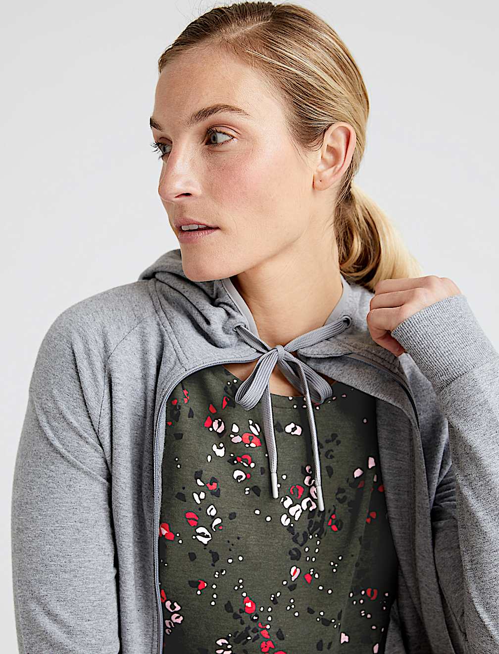 Lightweight Scoop Neck Relaxed T-Shirt