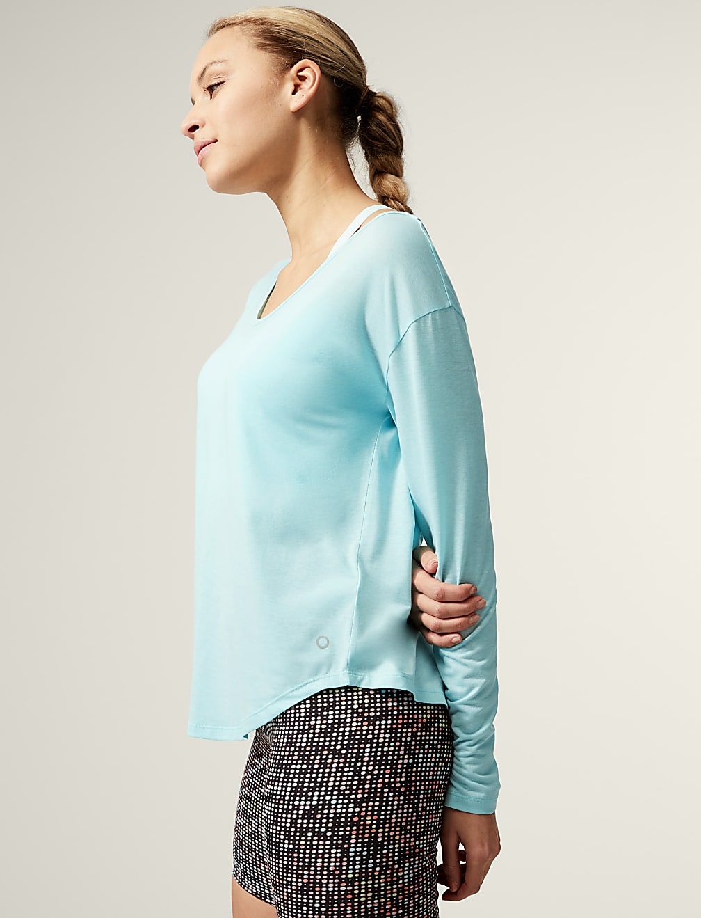 Scoop Neck Cross Back Yoga Top