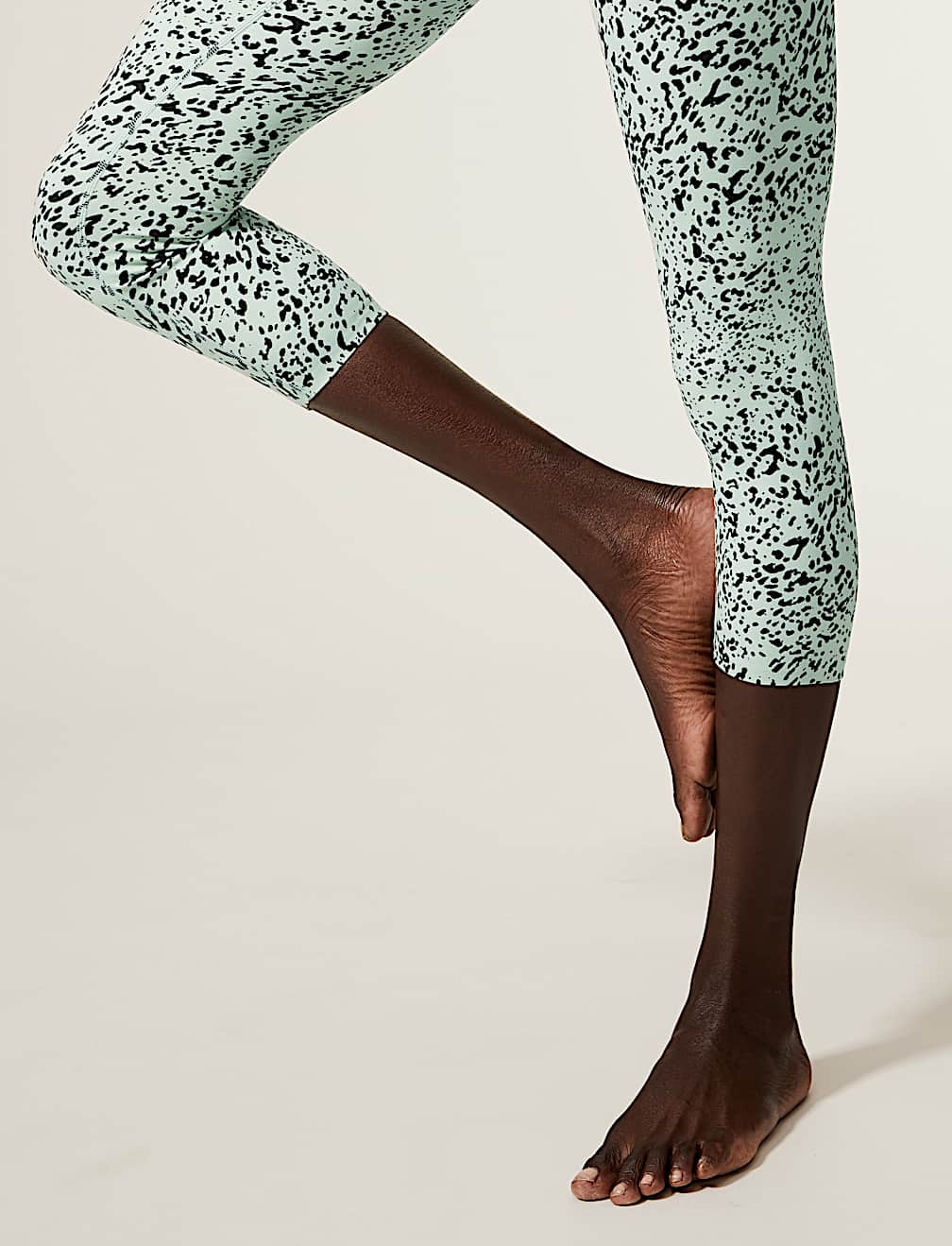 Go Balance Printed Cropped Yoga Leggings