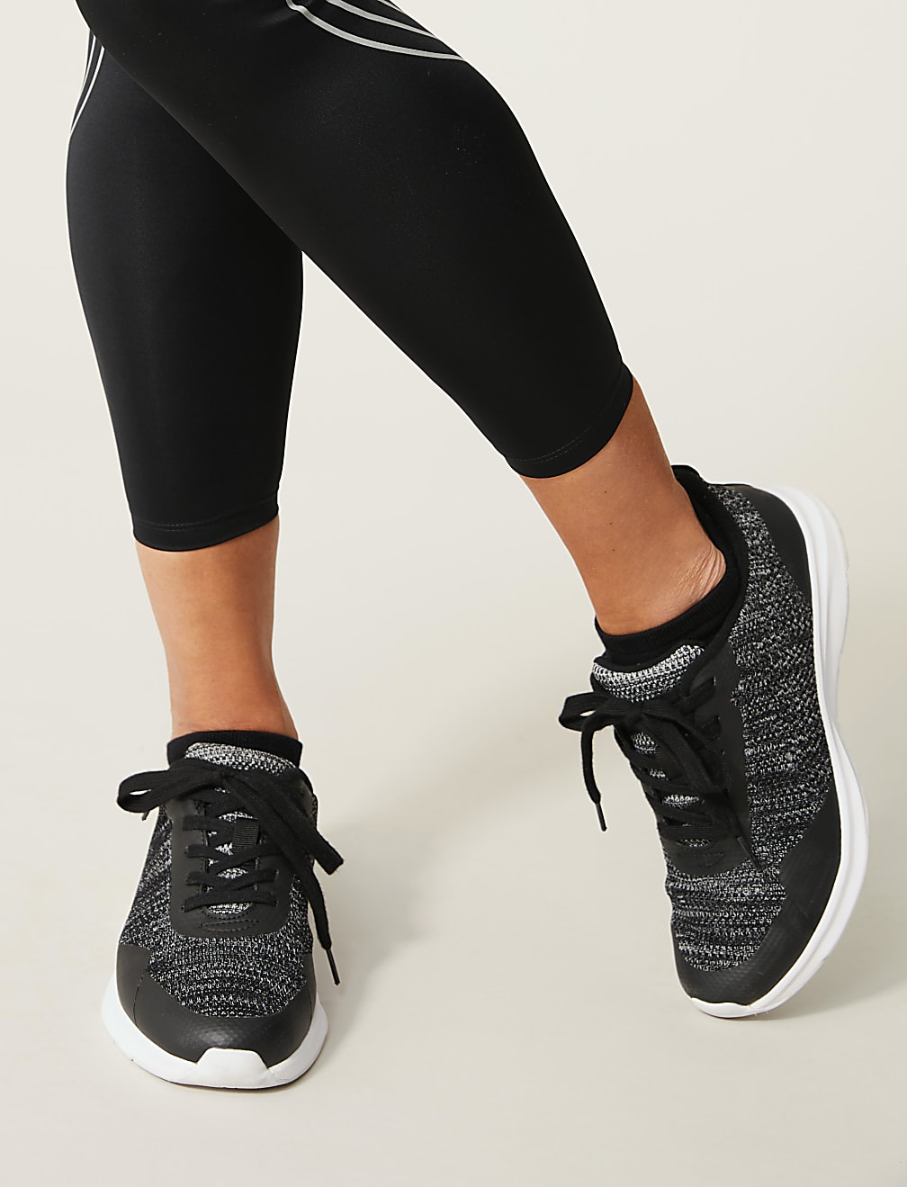Go Perform Reflective Gym Leggings