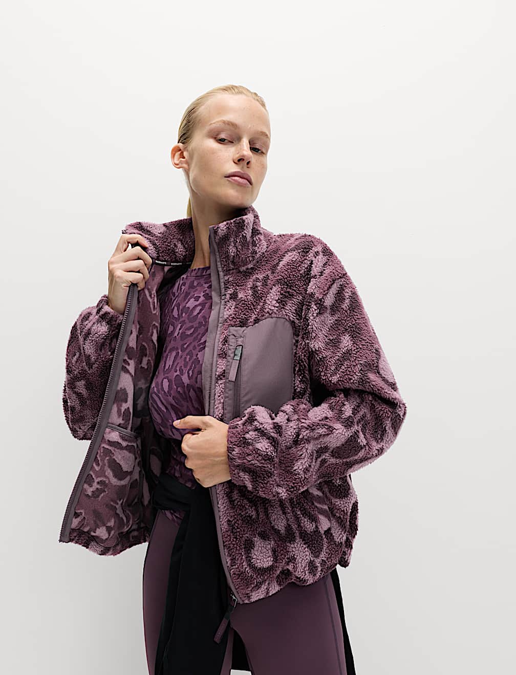 Borg Printed Funnel Neck Zip Up Fleece Jacket