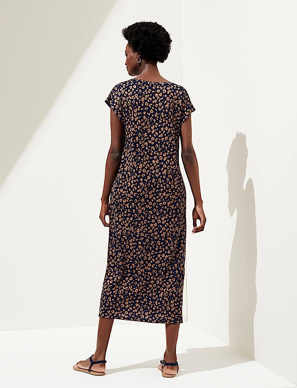 Jersey Printed V-Neck Midi T-Shirt Dress