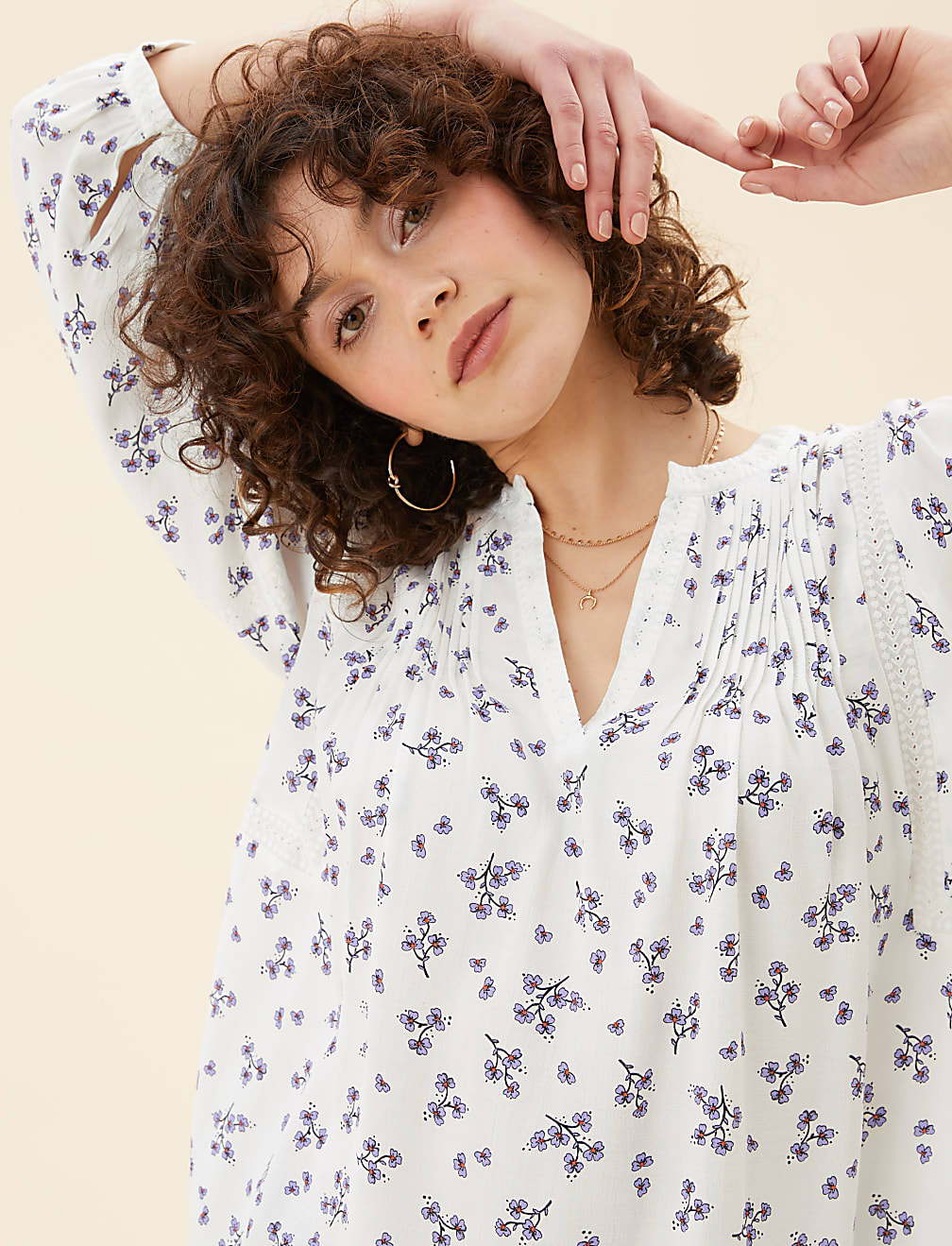 Floral V-Neck 3/4 Sleeve Popover Blouse