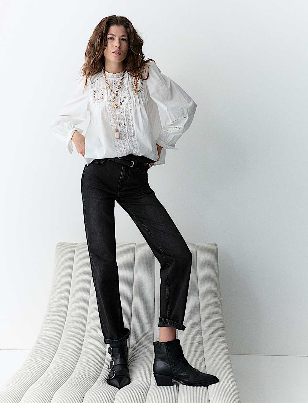 Mid Rise Straight Leg Ankle Grazer Jeans