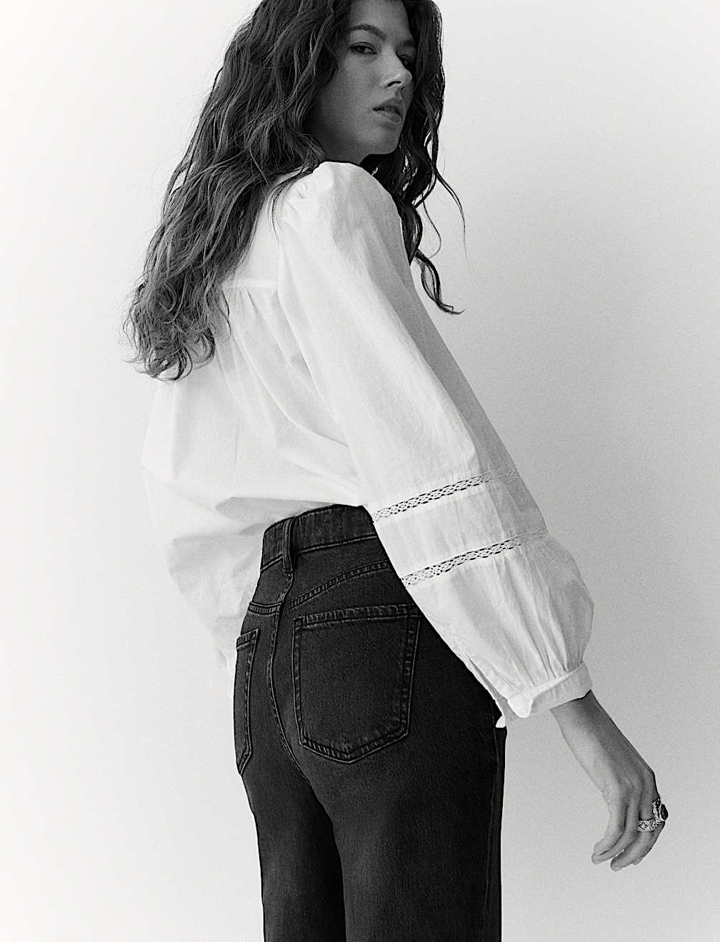 Mid Rise Straight Leg Ankle Grazer Jeans