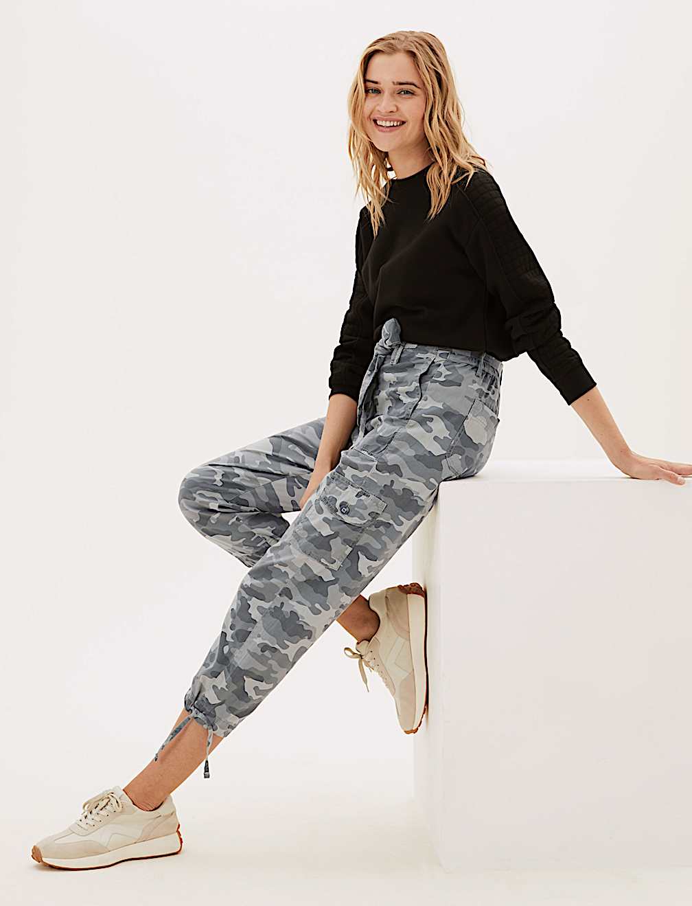 Tencel&trade; Rich Cargo Tapered Cropped Trousers