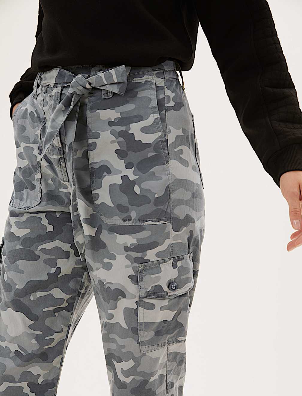 Tencel&trade; Rich Cargo Tapered Cropped Trousers