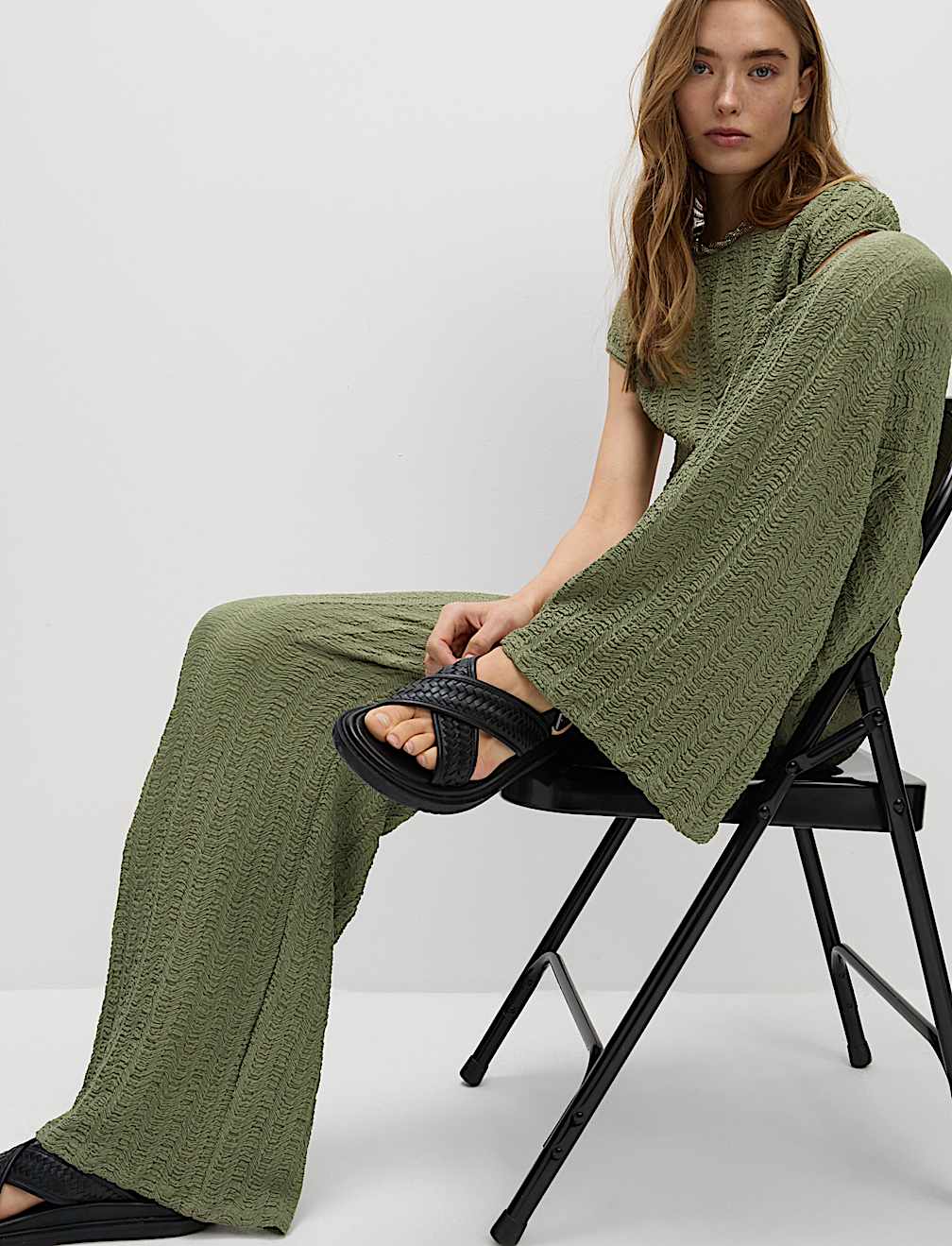 Textured Elasticated Waist Wide Leg Trousers