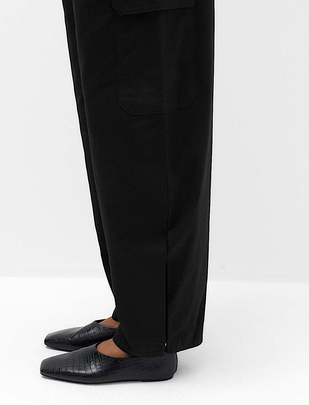 Pure Cotton Cargo Barrel Leg Trousers