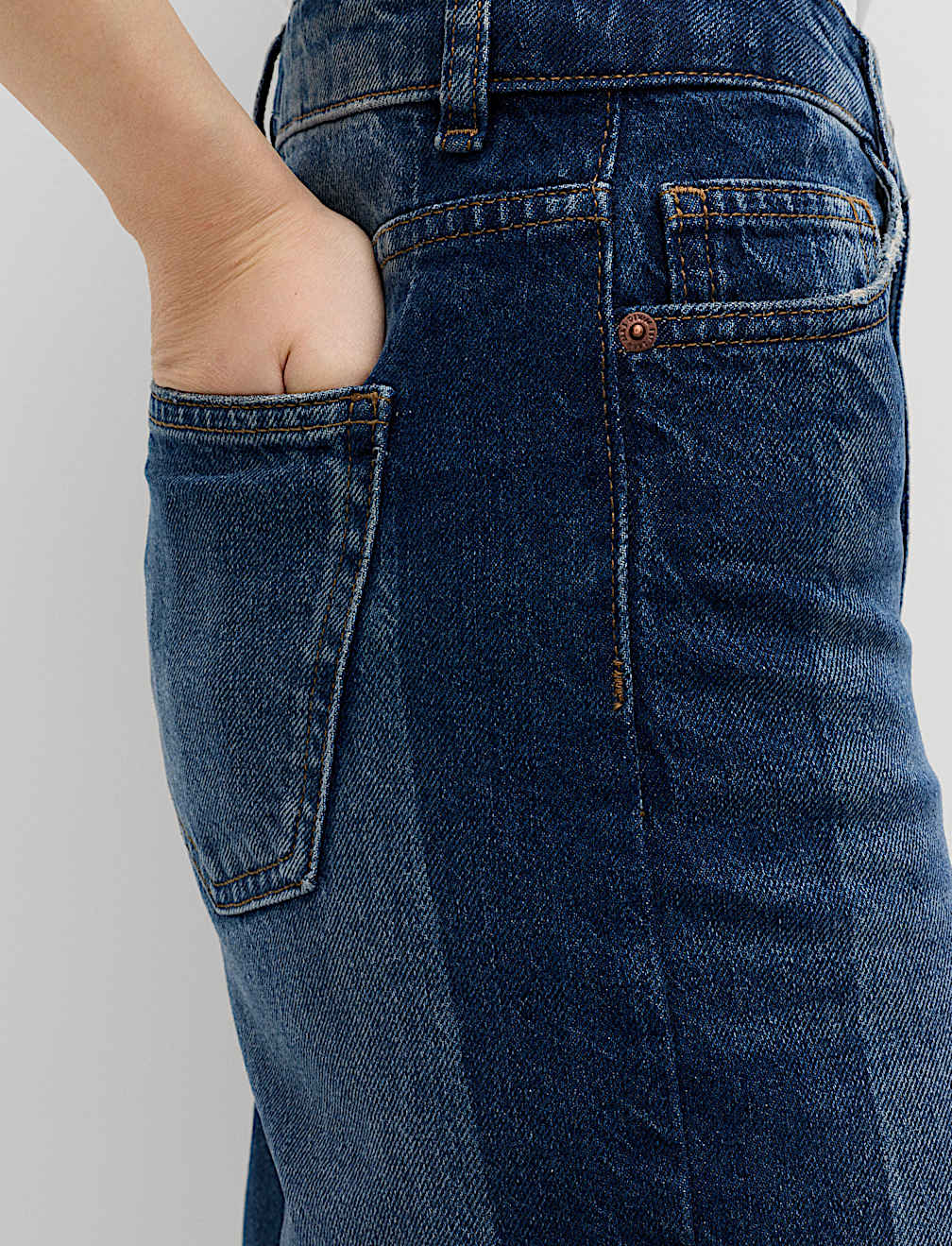 High Waisted Two Tone Wide Leg Jeans
