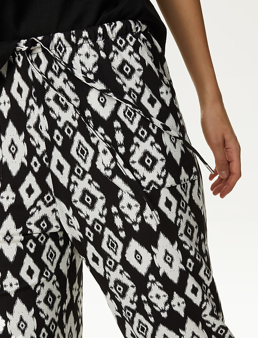 Jersey Drawstring Tapered Trousers