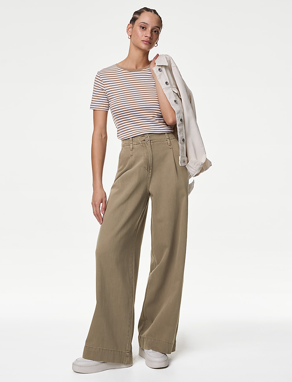 Lyocell™ Blend Pleated Wide Leg Trouser