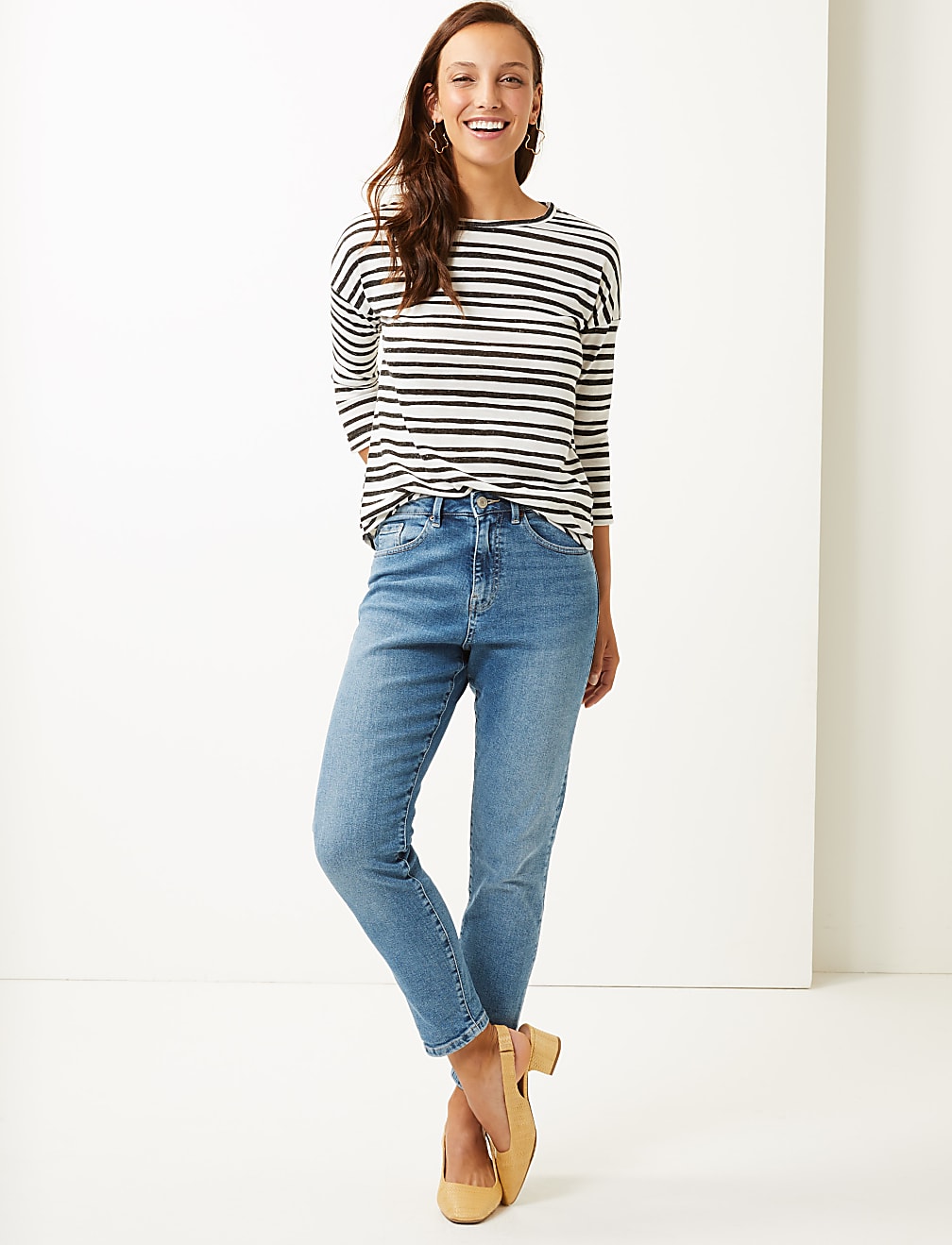 Mid Rise Ankle Grazer Jeans