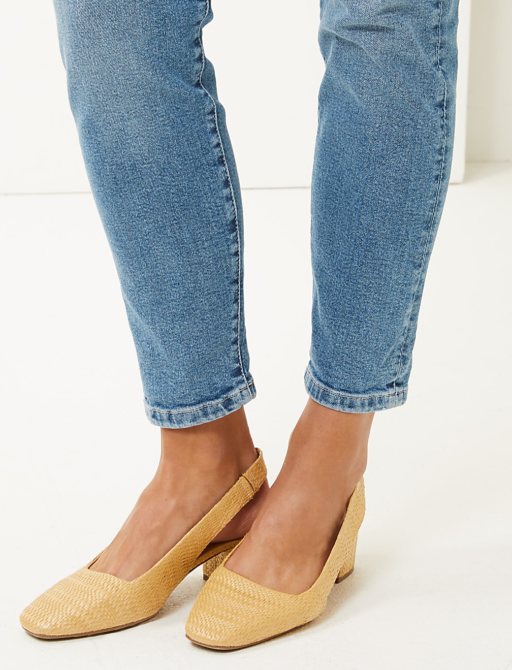 Mid Rise Ankle Grazer Jeans