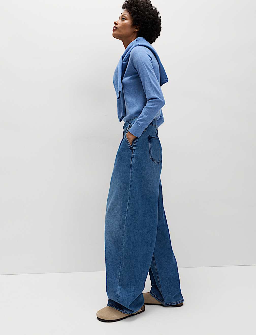 High Waisted Paperbag Pleated Relaxed Jeans