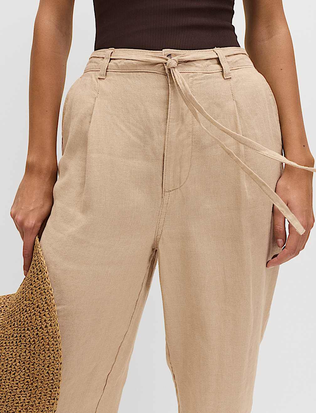 Pure Linen Pleat Front Belted Tapered Trousers