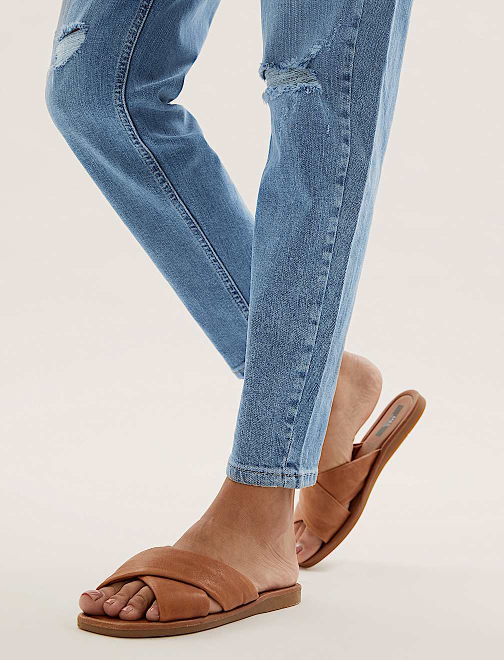 The Mom Jeans