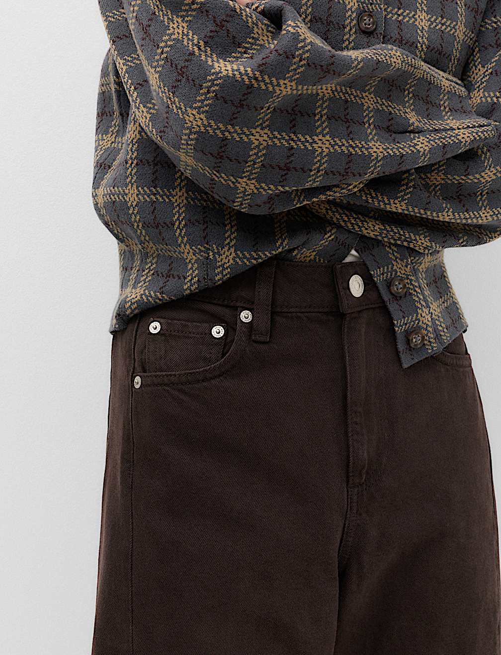 Mid Rise Barrel Jeans