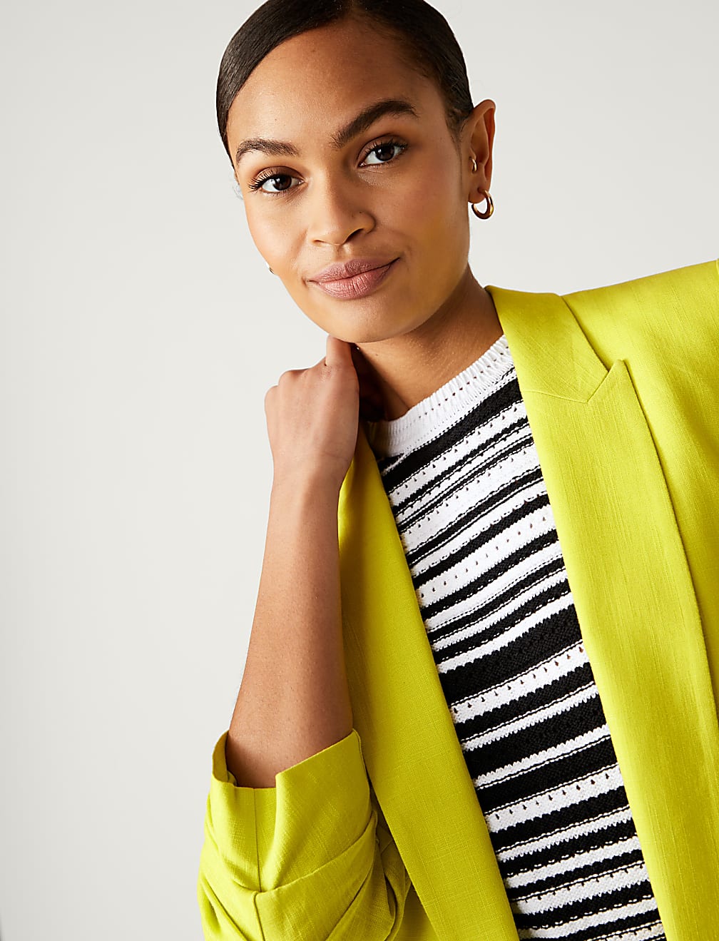 Linen Blend Ruched Sleeve Blazer