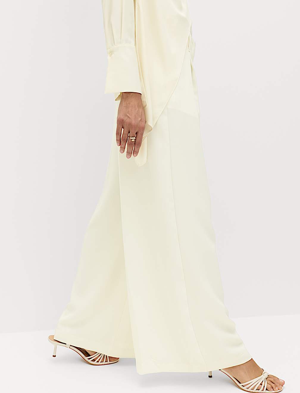 Single Pleat Wide Leg Trousers