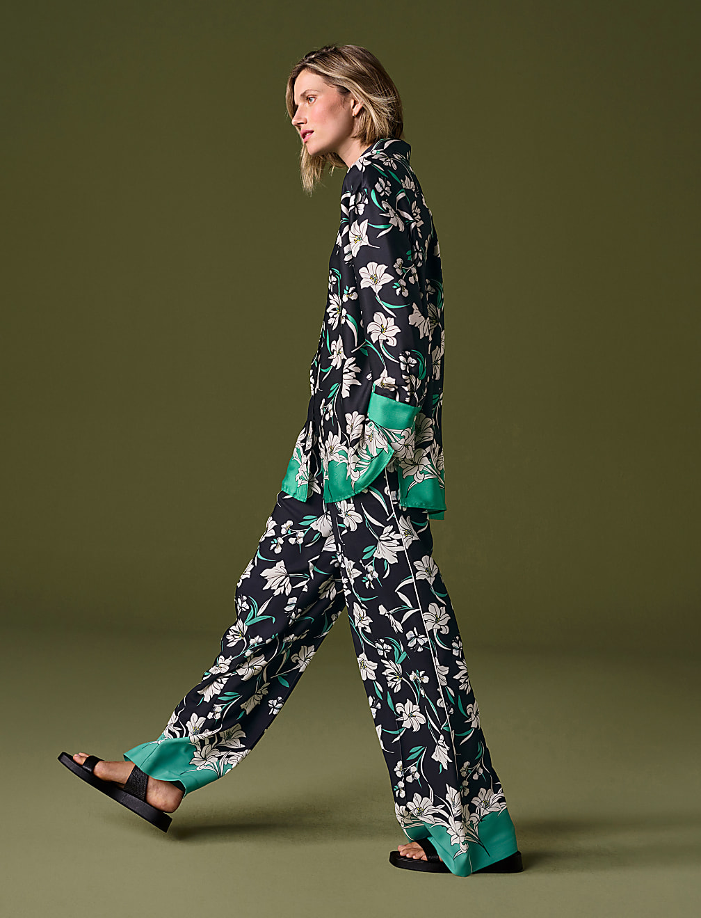 Crepe Floral Wide Leg Trousers