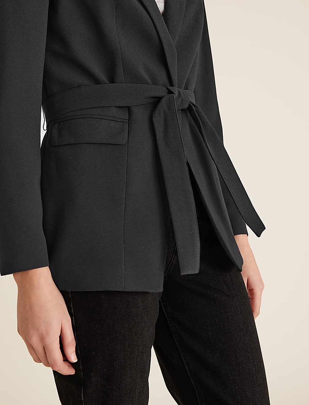 Relaxed Belted Blazer