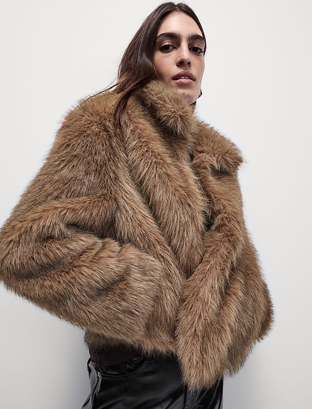 Faux Fur Collared Short Coat