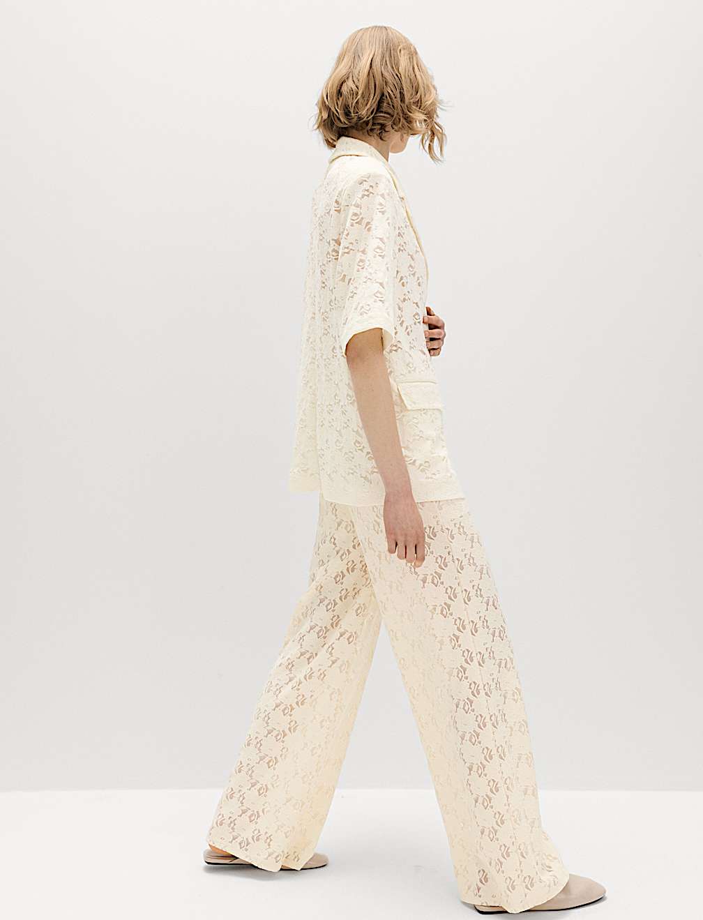 Lace Short Sleeve Jacket