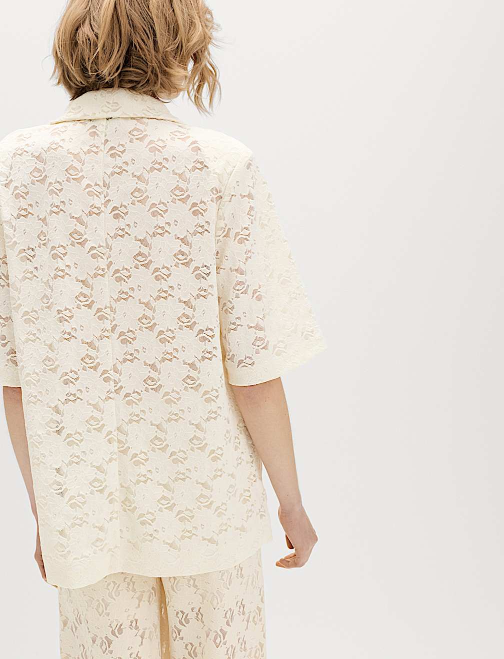 Lace Short Sleeve Jacket